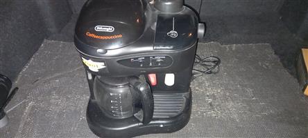 DeLonghi  Coffee / Cappuccino Machine