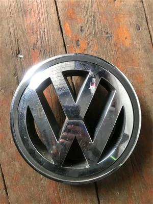 VW Jetta 5 badge