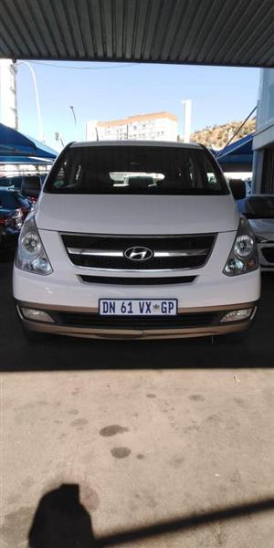 2012 Hyundai H-1 2,4 engine capacity