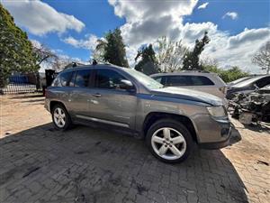 We are stripping this Jeep Compass 2.0 Manual 