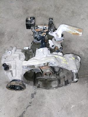 VW POLO 1.6 MANUAL GEARBOX (ENGINE CAY)  FOR SALE