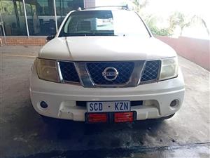 2011 NISSAN NAVARA 2.5 D/C MT 4X4