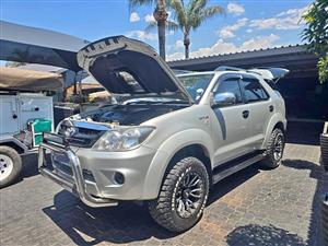 Spotless 2008 Fortuner 3.0 D4-d