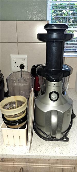 Juicer - Greenis slow juicer machine