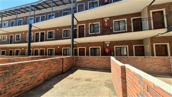 Stylish 1-Bedroom Apartment with Patio