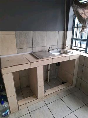 2 Bedroom Cottage To Let – 7th Avenue, Bez Valley, Johannesburg  