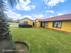 Free standing house for sale