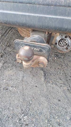 Mahindra xuv500 w8 towbar for sale please contact us for more details