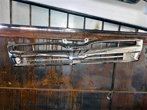 Toyota Quantum center grille