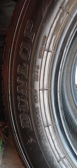Tyres te koop ( 4 in Totaal)  Dunlop Grandtrek  265/55R20 At 30 113 V  XL  24 00