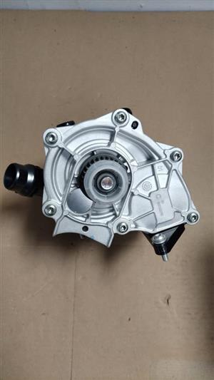 AUDI & VW GOLF 7 2.0 WATER PUMP AND THERMOSTAT HOUSING FOR SALE