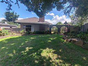 House For Sale in Farrarmere