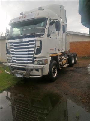 2015 Freightliner Argosy 500ISX