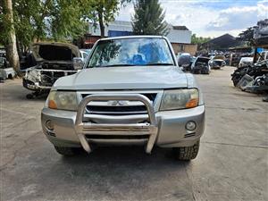 Mitsubishi Pajero Gen 3 3.2 Di-D Stripping for Spares