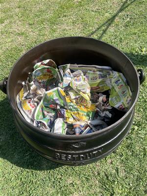 Cast iron pot for sale. No 20 