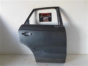 Audi Q3 right rear door 11-18