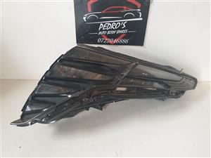 Hyundai Tucson 2023 left headlight 