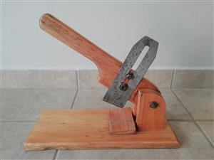 Wood biltong slicer/cutter