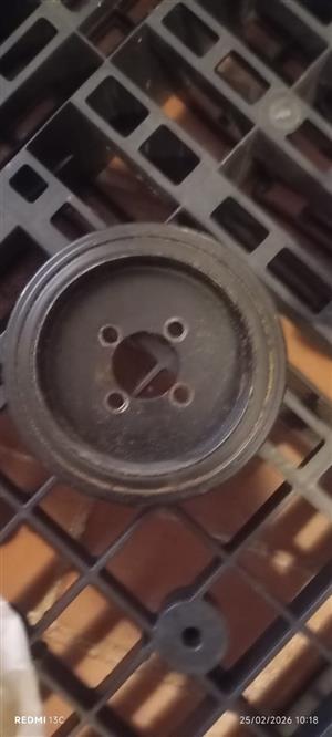 Used BMW E46 N46 crankshaft pulley
