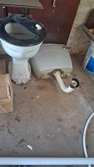 Complete Toilet - seat needed