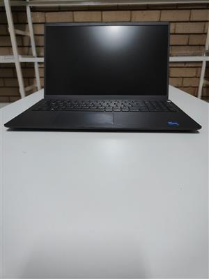 Dell Vostro 3520