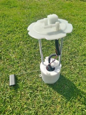Fuel pump 4 Nissan NV350 for sale