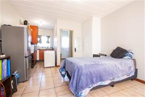 Modern & Secure Bachelor Apartment – Perfect Student Living Close to Campus