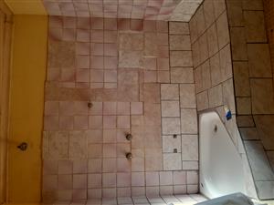 Bachelor available immediate at Zone F Lebowakgomo