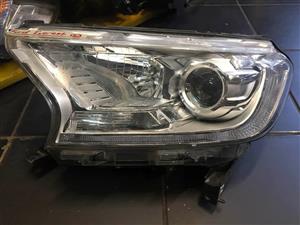 Ford Everest headlights for sell in good condition nice and clean