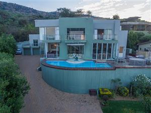 House For Sale in Featherbrooke Estate