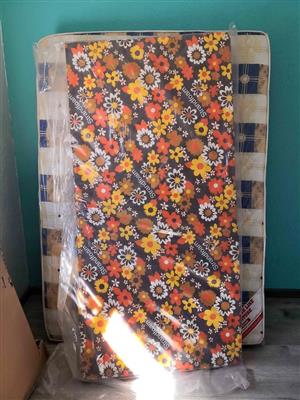 Single Mattresses 910x125