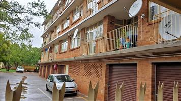 3 beds 1 bath Flat/apartment