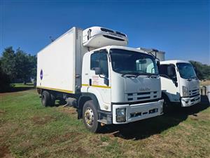 2012 Isuzu FTR850 Manual 8 ton with closed body