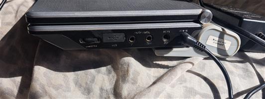 Rechargeable dvd player. With extra battery