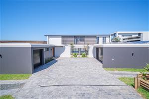 Luxury Coastal Living in Zululami Estate – Sheffield Beach, KwaZulu-Natal