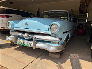 1953 Ford Customline Coupe