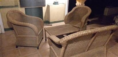 Bargain Patio Wicker Lounge Set + 2 Single seater Wicker chairs