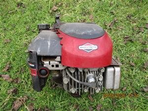 Lawnmower engine