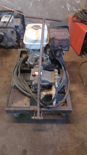 Mazzoni High-Pressure Injection Pump FOR SALE