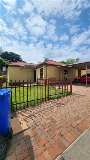 Townhouse Rental Monthly in Heatherview