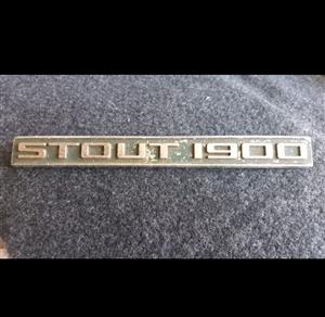 Stout 1900 badge. 