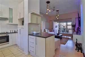 Beautiful 2 bedroom, 2 bathroom apartment in an upmarket complex of The Palisades