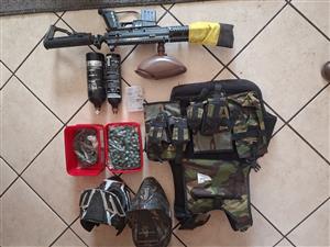 Paintball gun + accesories