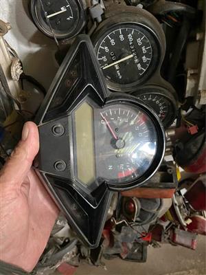 Honda CBR 300 cluster. Meyerton bike scrapyard new and secondhand spares.