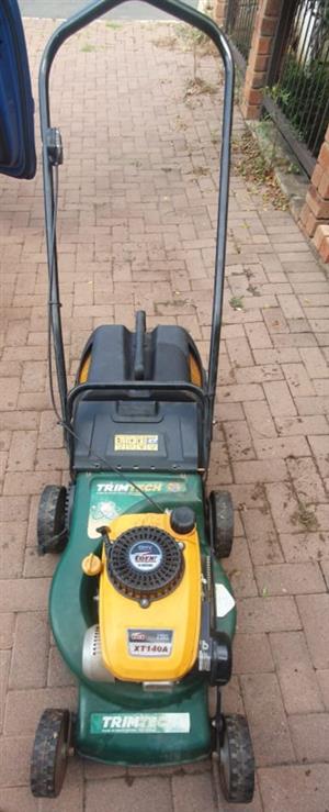 Trimtech Petrol Lawn mower - 140cc TorX OHV Engine.