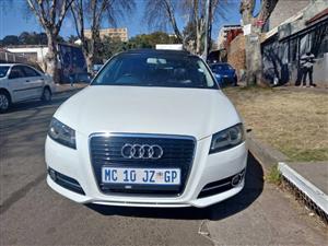 2010 Audi  A3  Hatchback 2.0 Automatic Petrol, White, Service book 117000kms