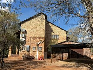 Three bedroom home with Parkland