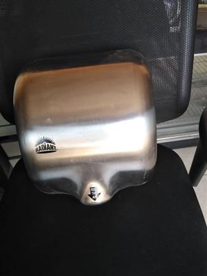 Industrial hand dryer 