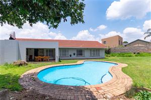 House For Sale in Van Riebeeck Park