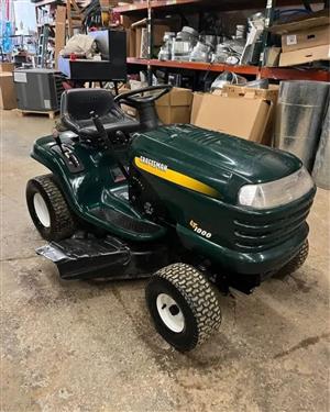 Selling a reliable Craftsman ride-on lawn mower in great working condition